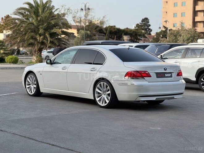BMW 740-7