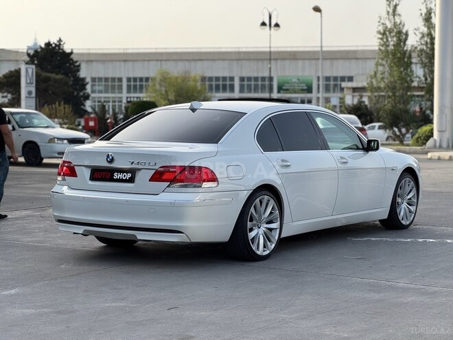 BMW 740-3