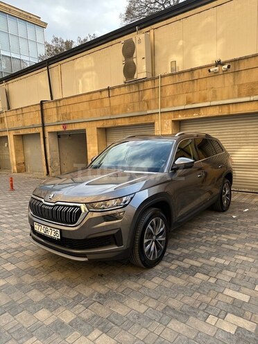 Skoda Kodiaq 2023, 56,000 km - 2.0 л - Bakı