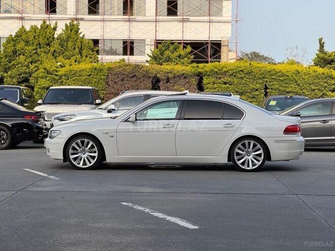 BMW 740-9