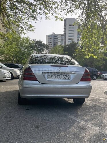 Mercedes E 220 d 2002, 395,468 km - 2.2 l - Bakı