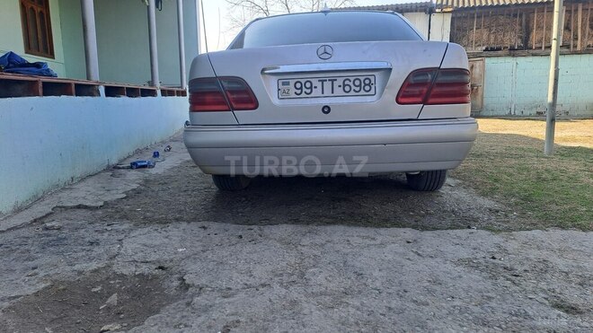 Mercedes E 280 1996, 235,985 km - 2.8 l - Mingəçevir