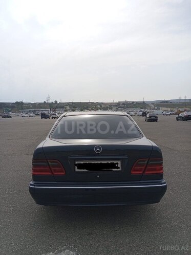 Mercedes E 270 2000, 435,000 km - 2.7 l - Bakı