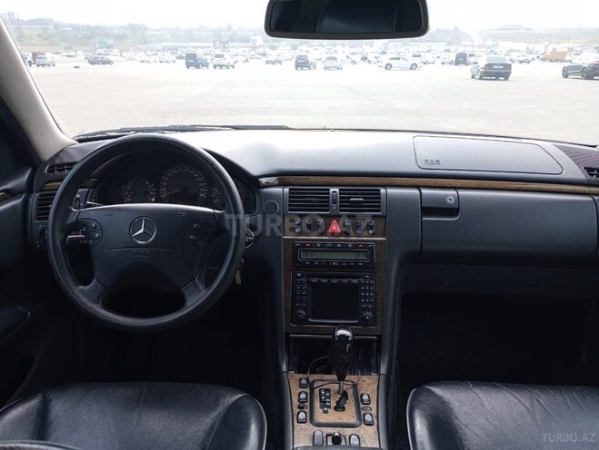 Mercedes E 270 2000, 435,000 km - 2.7 l - Bakı