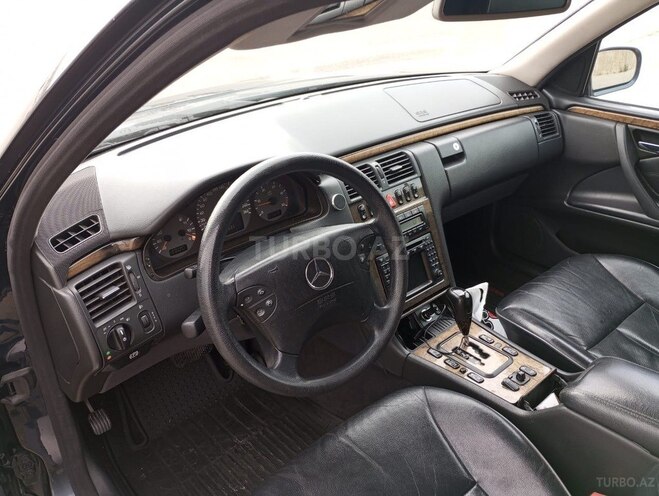 Mercedes E 270 2000, 435,000 km - 2.7 l - Bakı