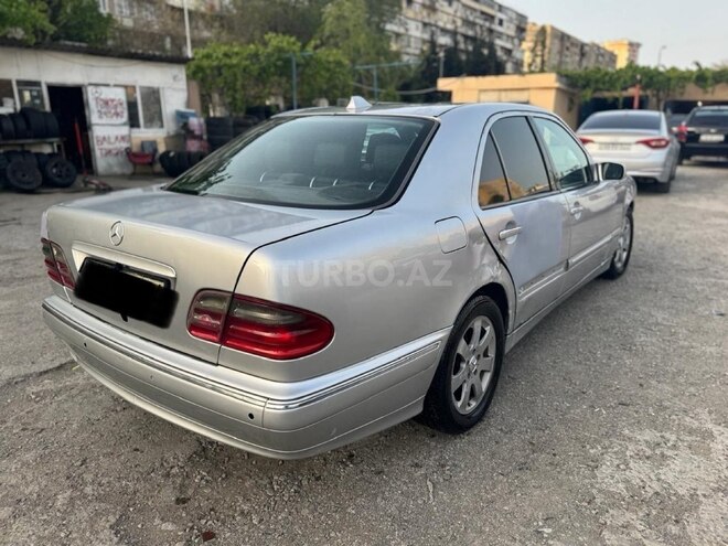 Mercedes E 220 d 2001, 320,000 km - 2.2 л - Bakı