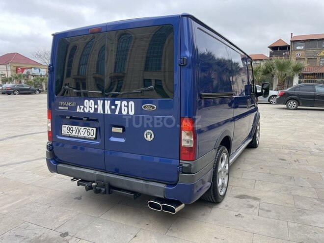 Ford Transit-8