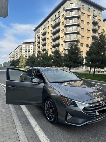 Hyundai Elantra 2019, 166,245 km - 2.0 l - Bakı