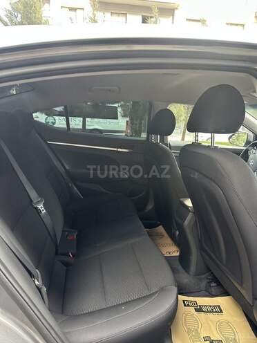 Hyundai Elantra 2019, 166,245 km - 2.0 l - Bakı