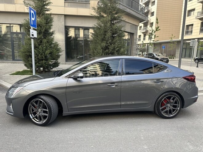 Hyundai Elantra 2019, 166,245 km - 2.0 l - Bakı