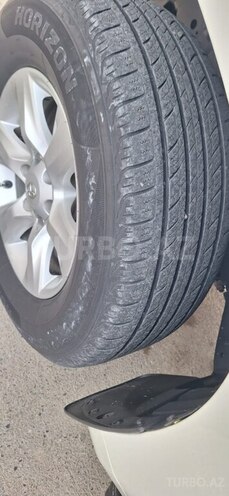 Toyota Land Cruiser Prado 2010, 189,000 km - 2.7 л - Şirvan