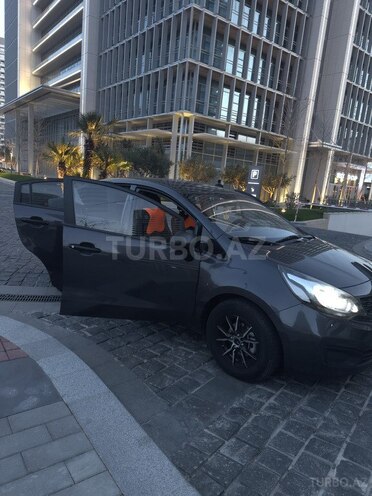Kia Rio 2015, 142,000 km - 1.4 l - Bakı