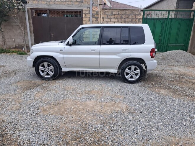 Mitsubishi Pajero io 2004, 350,000 km - 2.0 л - Bakı