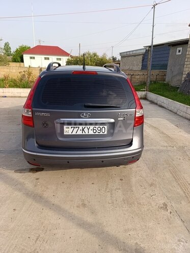 Hyundai i30 2009, 240,000 km - 1.4 л - Sabirabad