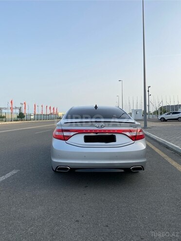 Hyundai Grandeur 2015, 179,000 km - 2.2 л - Bakı