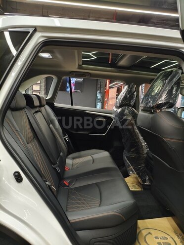 Toyota RAV4-18