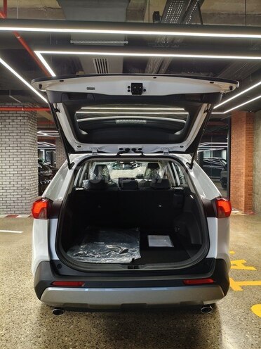 Toyota RAV4-20