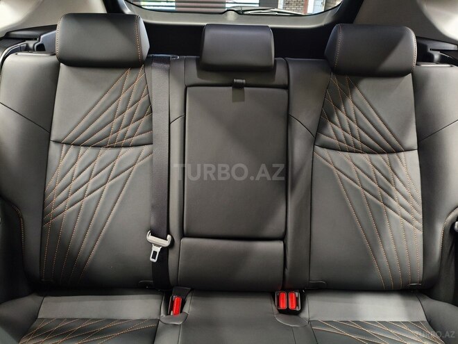 Toyota RAV4-17