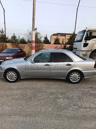 Mercedes C 220 d 1998, 483,206 km - 2.2 л - Bakı