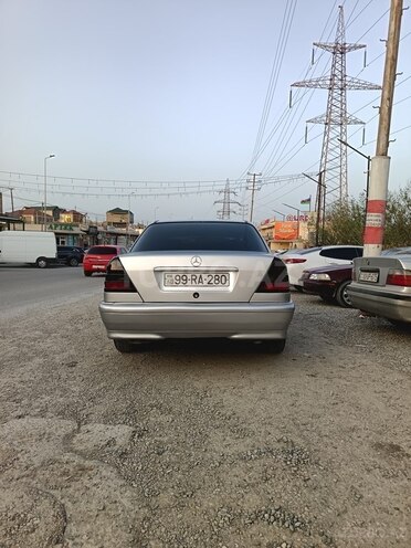 Mercedes C 220 d 1998, 483,206 km - 2.2 л - Bakı