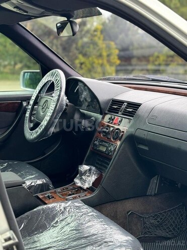 Mercedes C 200 1999, 309,746 km - 2.0 л - Saatlı