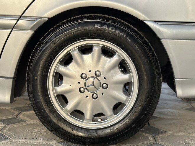 Mercedes C 200 1999, 309,746 km - 2.0 л - Saatlı