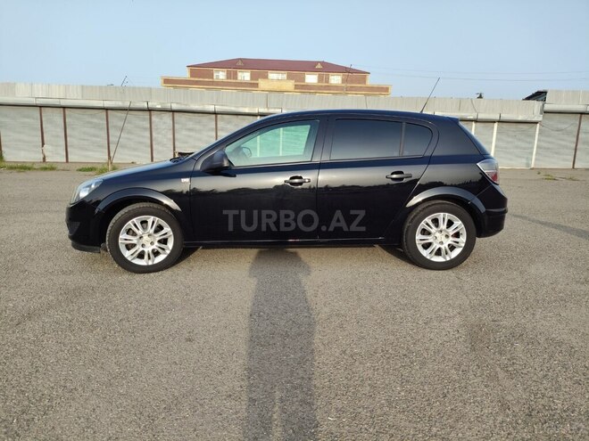 Opel Astra 2009, 174,000 km - 1.4 l - Gəncə