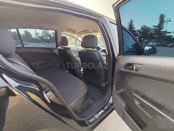 Opel Astra 2009, 174,000 km - 1.4 l - Gəncə