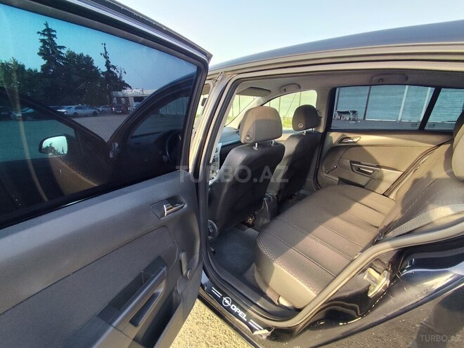 Opel Astra 2009, 174,000 km - 1.4 l - Gəncə