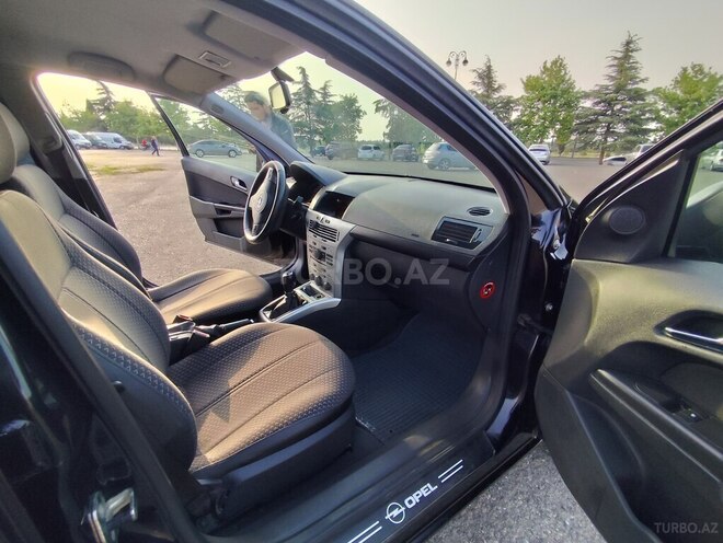 Opel Astra 2009, 174,000 km - 1.4 l - Gəncə