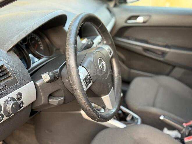 Opel Astra 2009, 298,000 km - 1.4 l - Gəncə