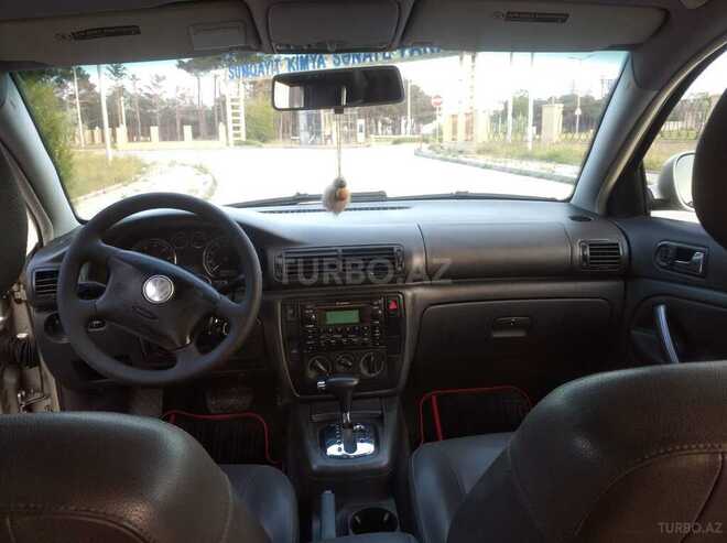 Volkswagen Passat 2004, 234,765 km - 1.8 l - Bakı