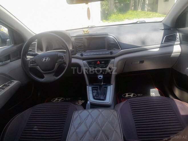 Hyundai Elantra 2016, 180,000 km - 2.0 l - Bakı