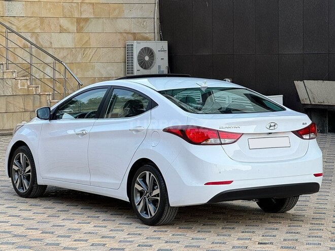 Hyundai Elantra 2015, 167,263 km - 1.8 l - Gəncə