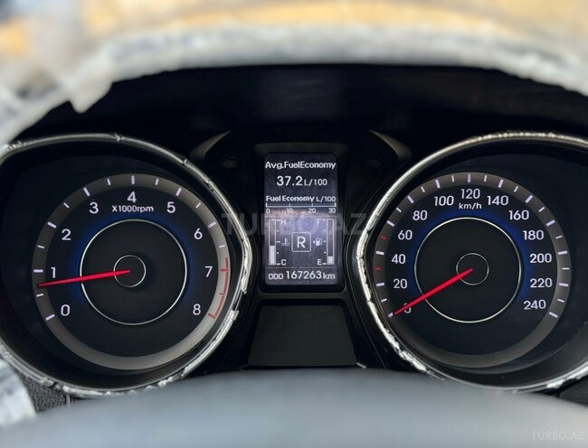 Hyundai Elantra 2015, 167,263 km - 1.8 l - Gəncə