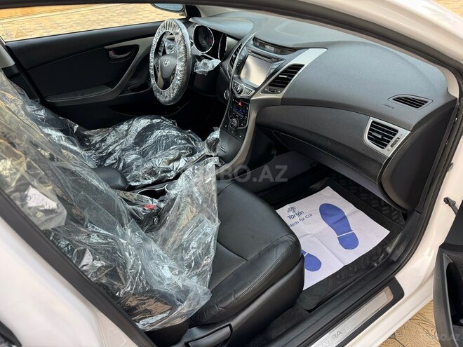 Hyundai Elantra 2015, 167,263 km - 1.8 l - Gəncə