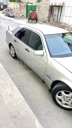 Mercedes C 180 2000, 280,000 km - 1.8 л - Bakı