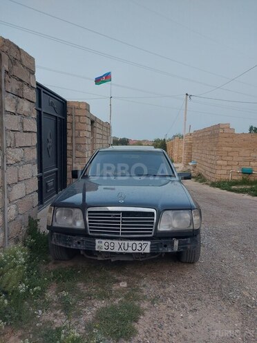 Mercedes E 220 1995, 570,000 km - 2.2 l - Bakı