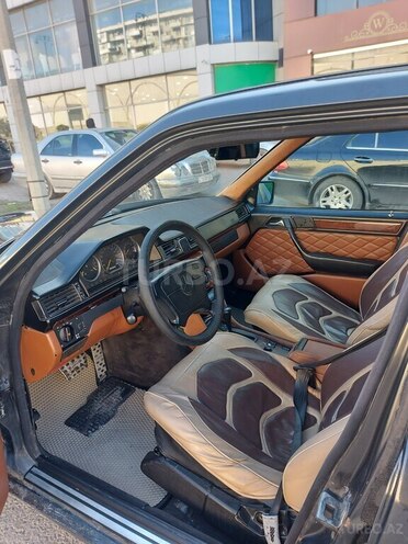 Mercedes E 220 1995, 570,000 km - 2.2 l - Bakı