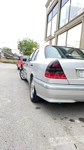 Mercedes C 180 2000, 280,000 km - 1.8 л - Bakı