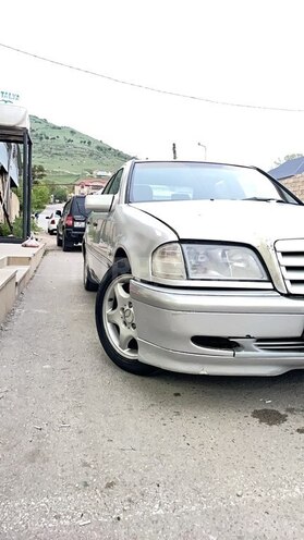 Mercedes C 180 2000, 280,000 km - 1.8 л - Bakı