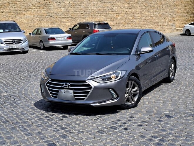 Hyundai Elantra 2017, 18,700 km - 2.0 l - Bakı