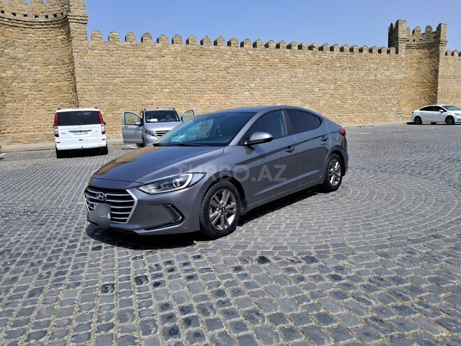 Hyundai Elantra 2017, 18,700 km - 2.0 l - Bakı