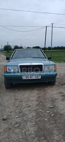 Mercedes 190 1993, 300,000 km - 2.0 l - Samux