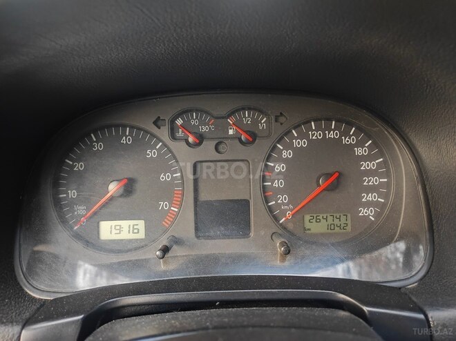 Volkswagen Golf 2000, 320,000 km - 2.3 l - Bakı
