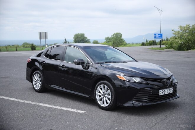 Toyota Camry 2017, 177,835 km - 2.5 л - Qax