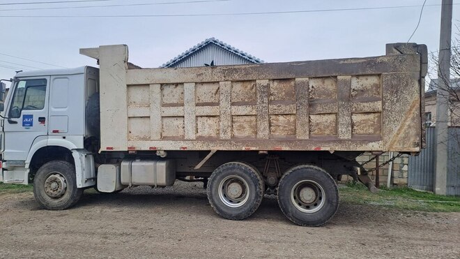 HOWO Sinotruk 2012, 523,451 km - 9.5 l - Ağdam