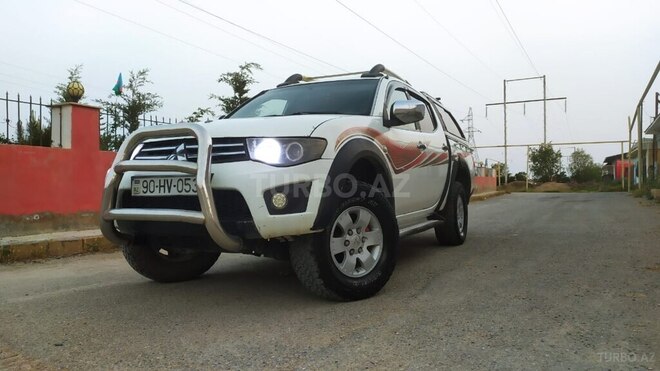 Mitsubishi L200 2011, 455,000 km - 2.5 l - Bakı