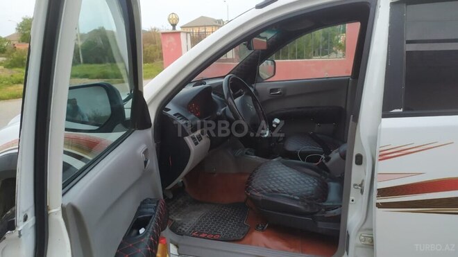 Mitsubishi L200 2011, 455,000 km - 2.5 l - Bakı