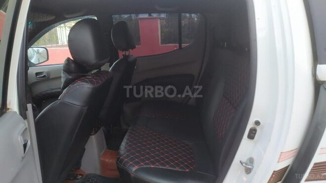 Mitsubishi L200 2011, 455,000 km - 2.5 l - Bakı